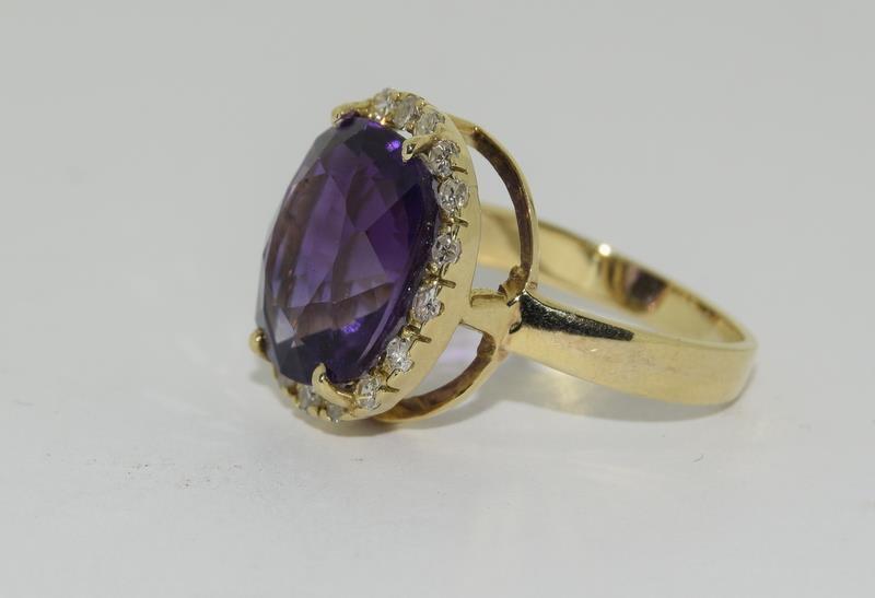 18ct gold Amethyst and Diamond ring. - Image 4 of 6