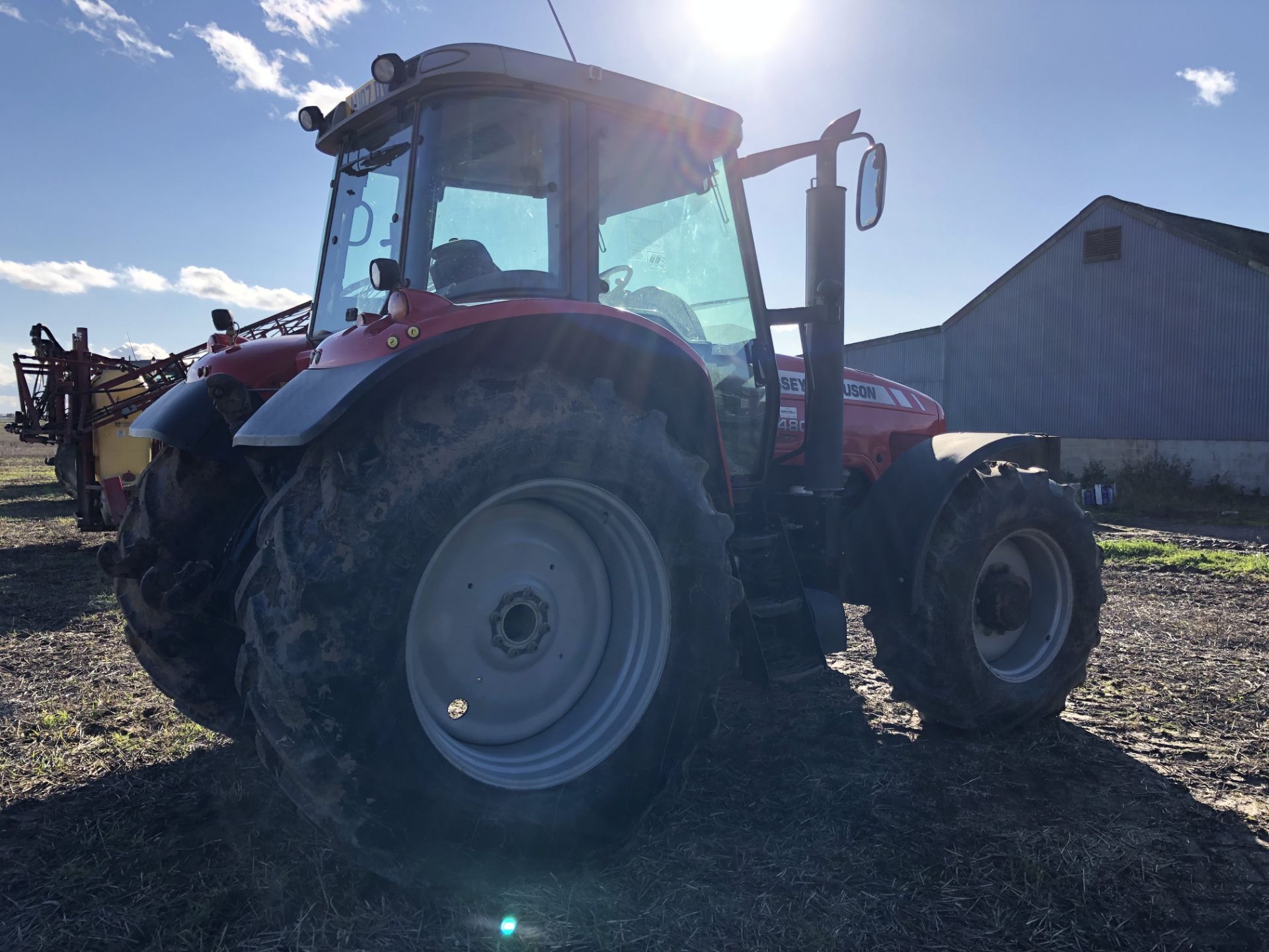 2007 AU07 DVC MASSEY FERGUSON DYNA-6, 6480, 3 SPOOL VALVES, REAR TYRES 20.8 R38, FRONT TYRES 16. - Image 4 of 14