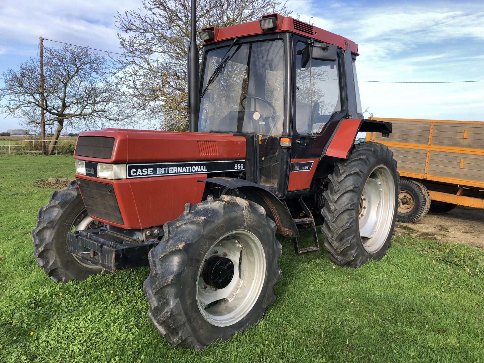 CASE 856 XL+, 4 WHEEL DRIVE, NEW CLUTCH AND FLYWHEEL FITTED BY A DOWNING. - Image 4 of 9