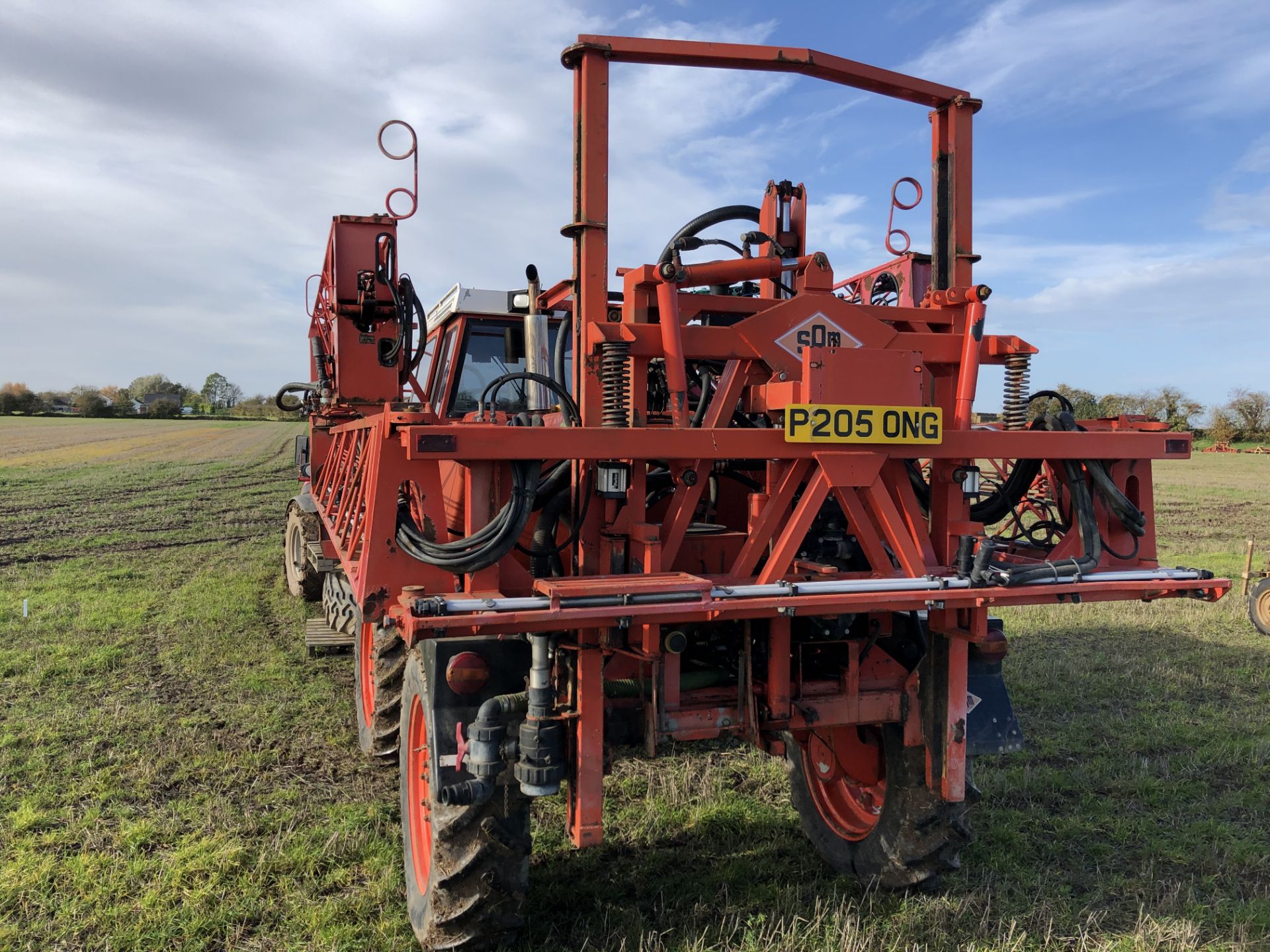 P205 ONG SANDS LOWLINE 2000 24 METRE SELF PROPELLED SPRAYER - Image 4 of 19