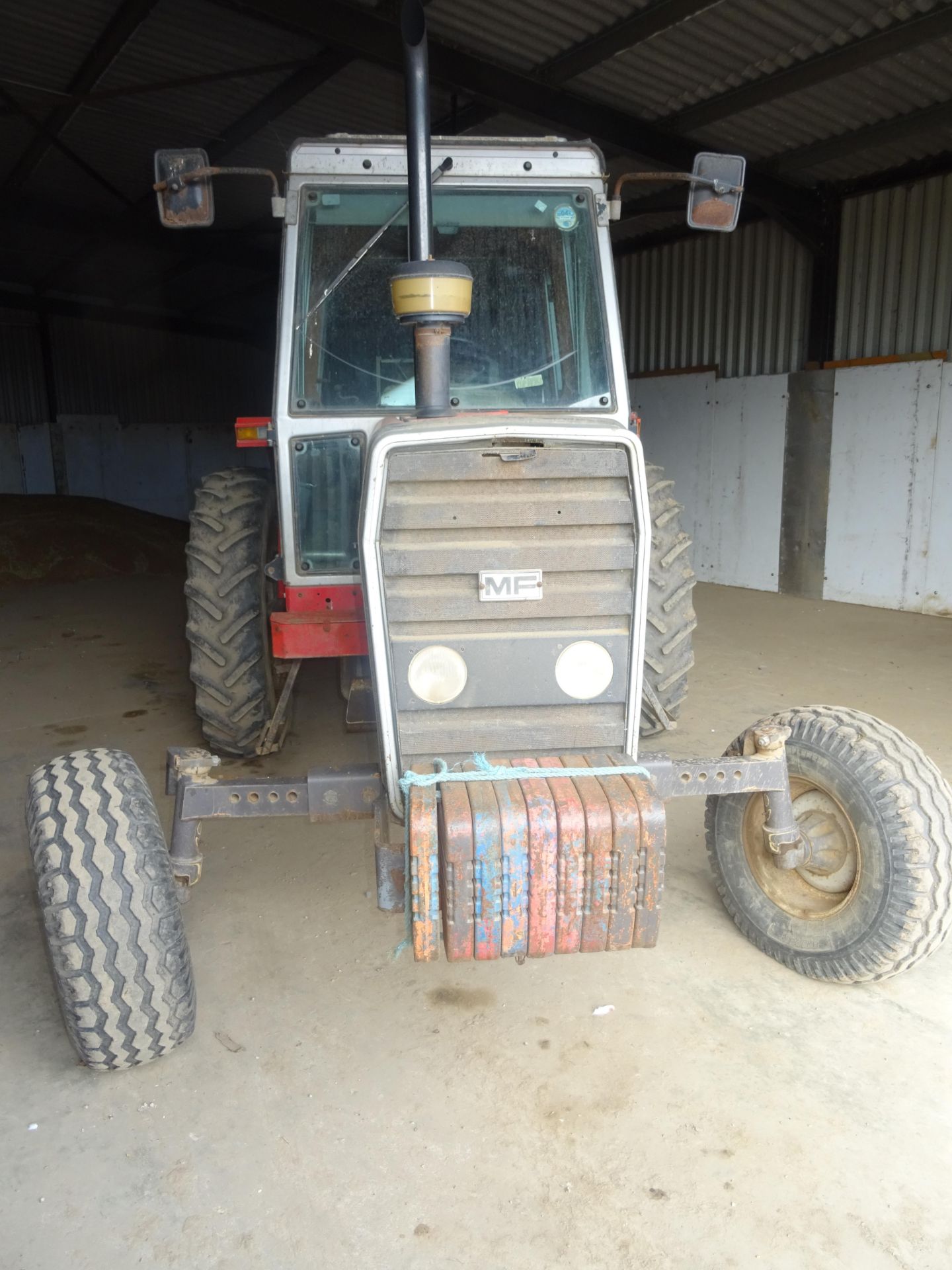 1984 B963 TDO MASSEY FERGUSON 698T TRACTOR, 6,852 HOURS, REAR TYRES 13.6 R38, 2 SPOOL VALVES. - Image 2 of 15