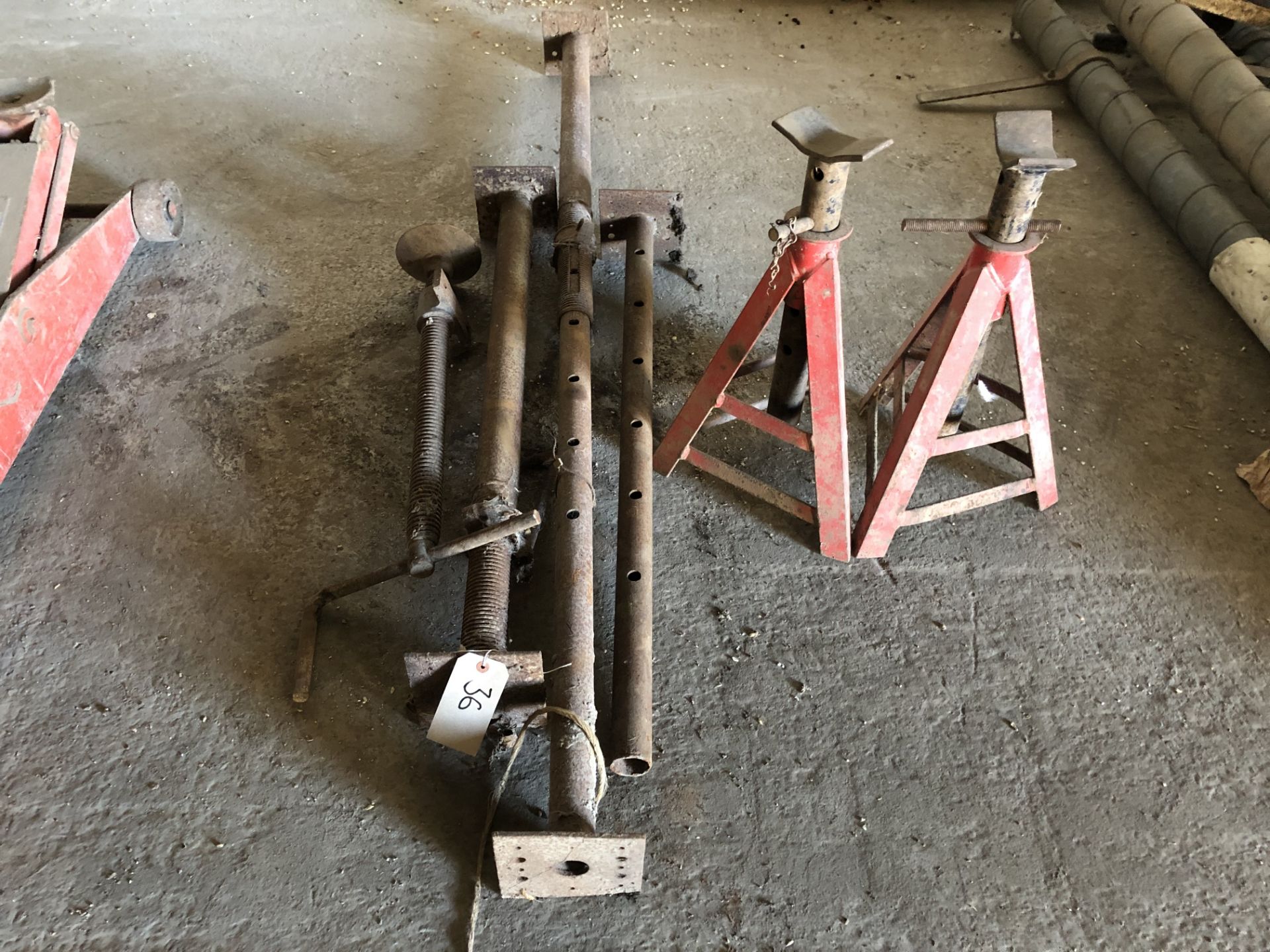 ACROWS AND AXLE STANDS