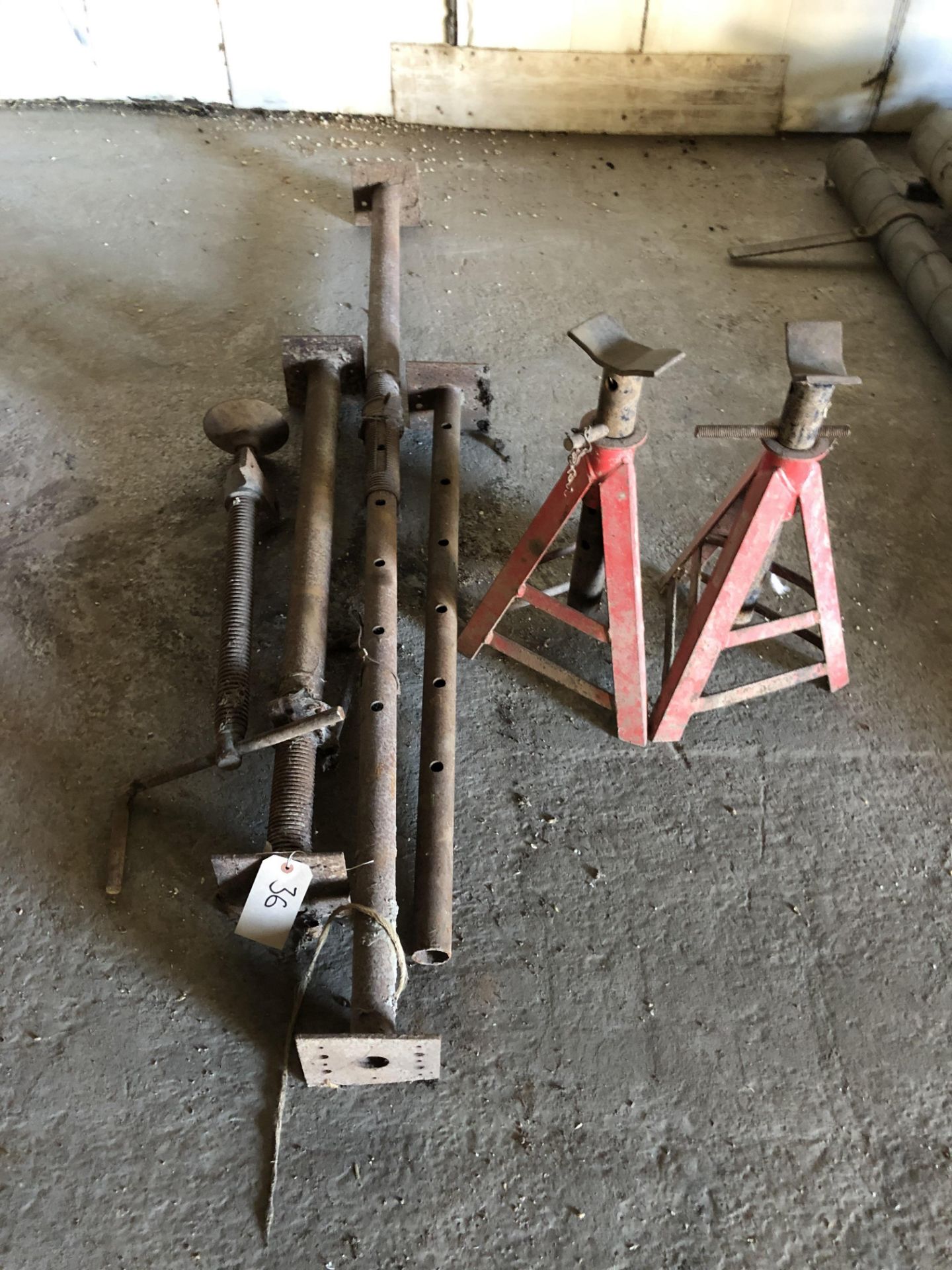 ACROWS AND AXLE STANDS - Image 2 of 2