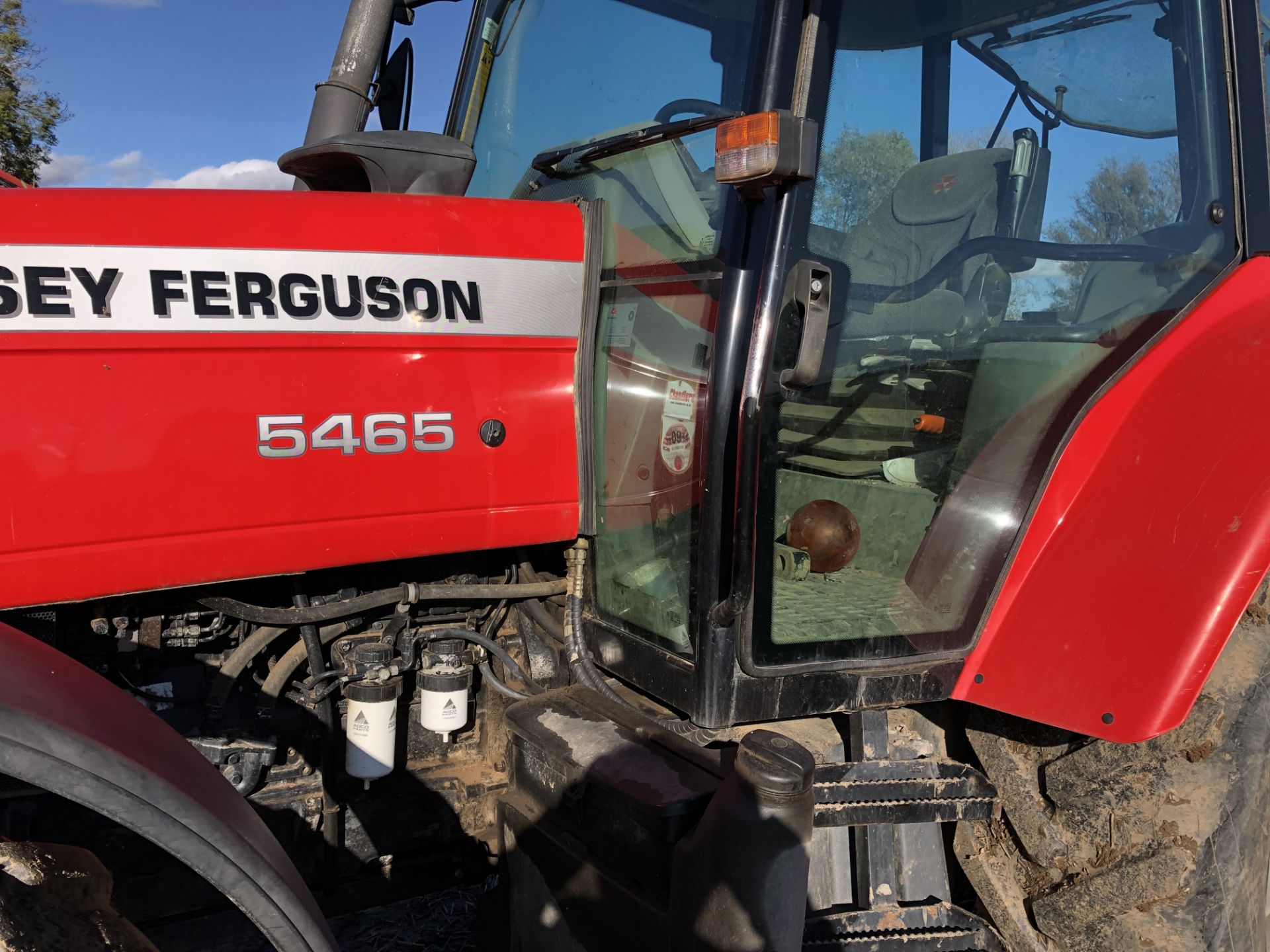 2005 KX05 KXT MASSEY FERGUSON 5465 TRACTOR, REAR TYRES GOODYEAR 18.4 R38, FRONT TYRES GOODYEAR 14. - Image 10 of 10