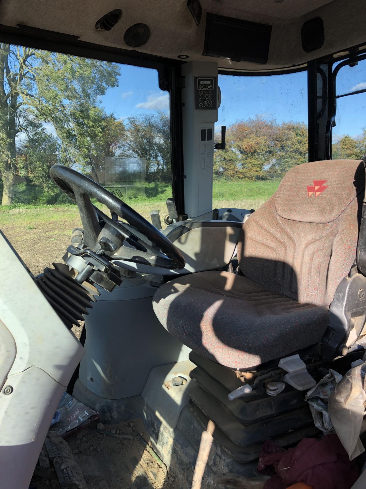 2007 AU07 DVC MASSEY FERGUSON DYNA-6, 6480, 3 SPOOL VALVES, REAR TYRES 20.8 R38, FRONT TYRES 16. - Image 11 of 14