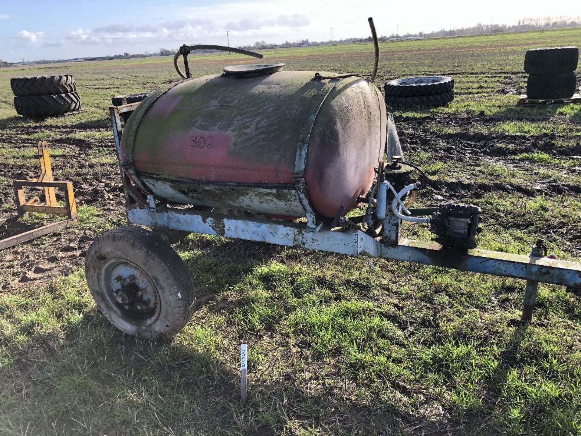 OLD SPRAYER/WATER BOWSER - Image 2 of 2