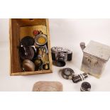 A Zeiss Ikon 35mm camera and a quantity of photographic ephemera
