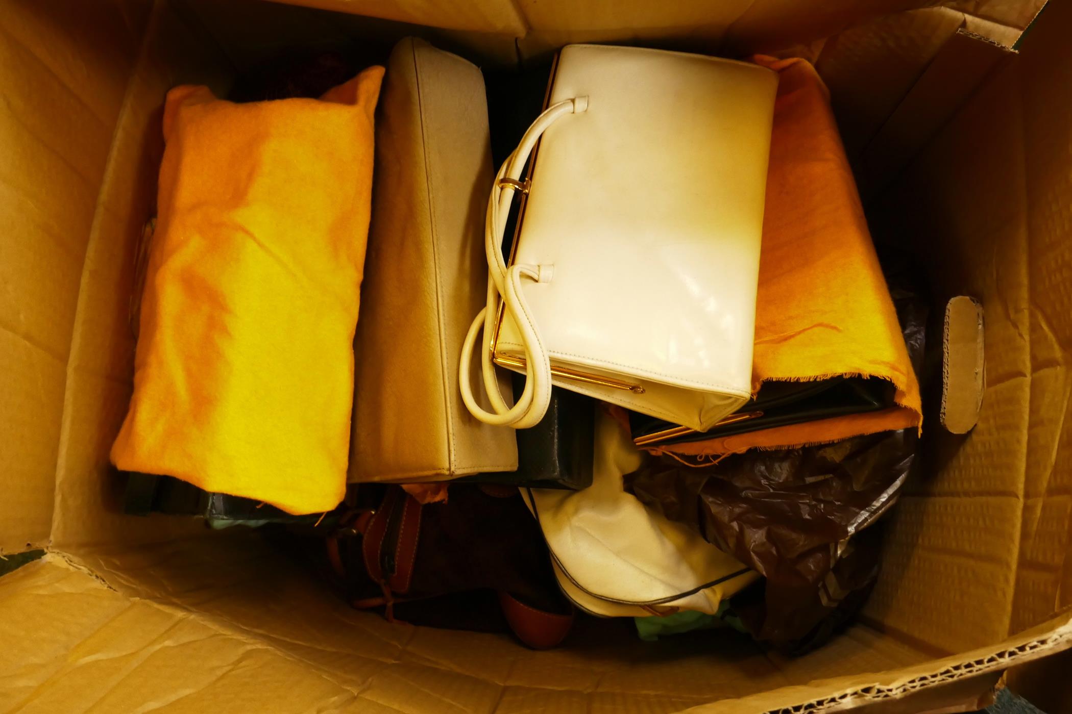 A box of circa twenty vintage designer handbags and purses from the 1960s and 70s, includes some - Image 2 of 2