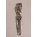 A 925 silver bookmark with owl decoration, 2½" long
