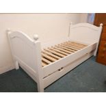 A White Company single truckle bed, 81" x 40"