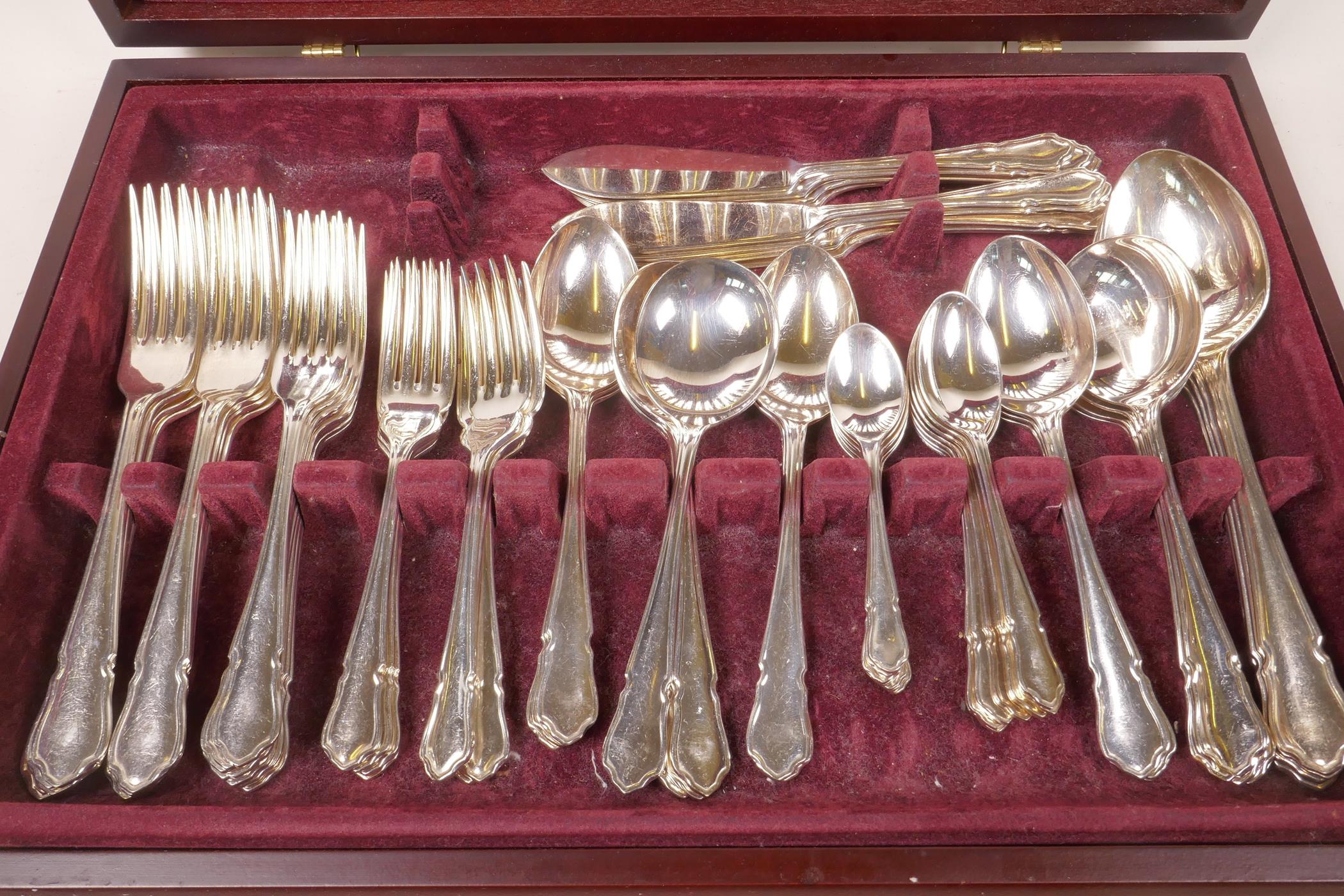 A canteen of Sheffield A1 plate cutlery, 8 place settings, incomplete - Image 2 of 4