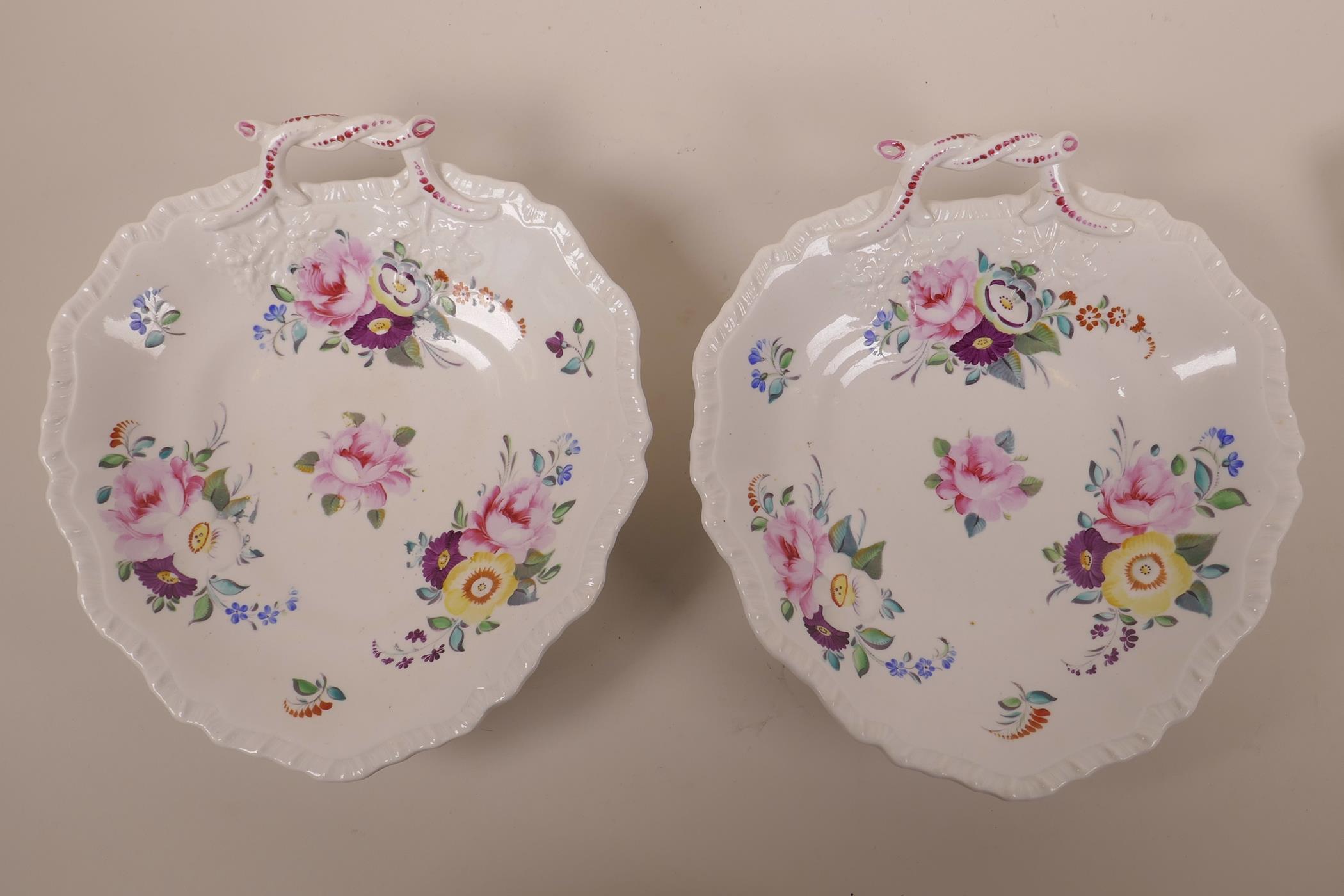 A pair of possibly Chamberlain Worcester early C19th leaf shaped dessert dishes, with hand painted - Image 2 of 8