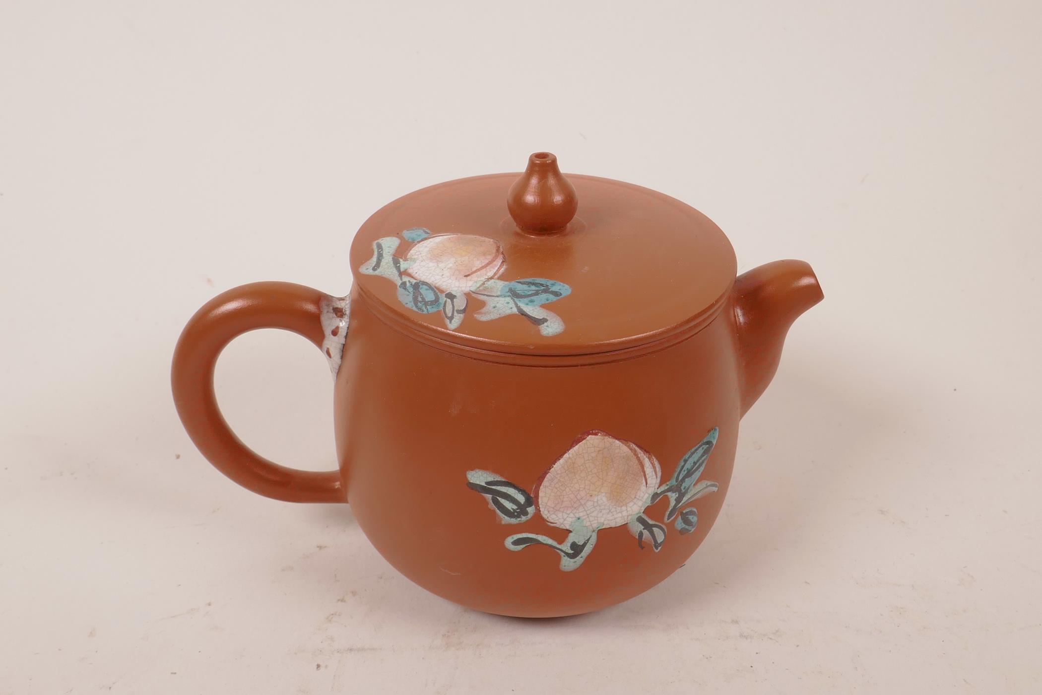 A Chinese Yixing teapot with enamelled peach decoration, together with a porcelain teapot - Image 6 of 7