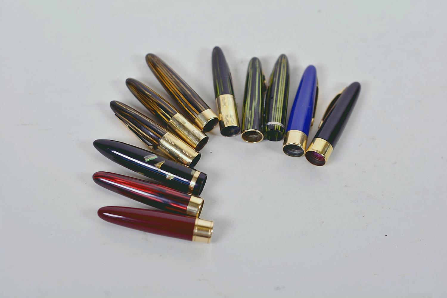 A collection of eleven vintage fountain pen caps - Image 3 of 7