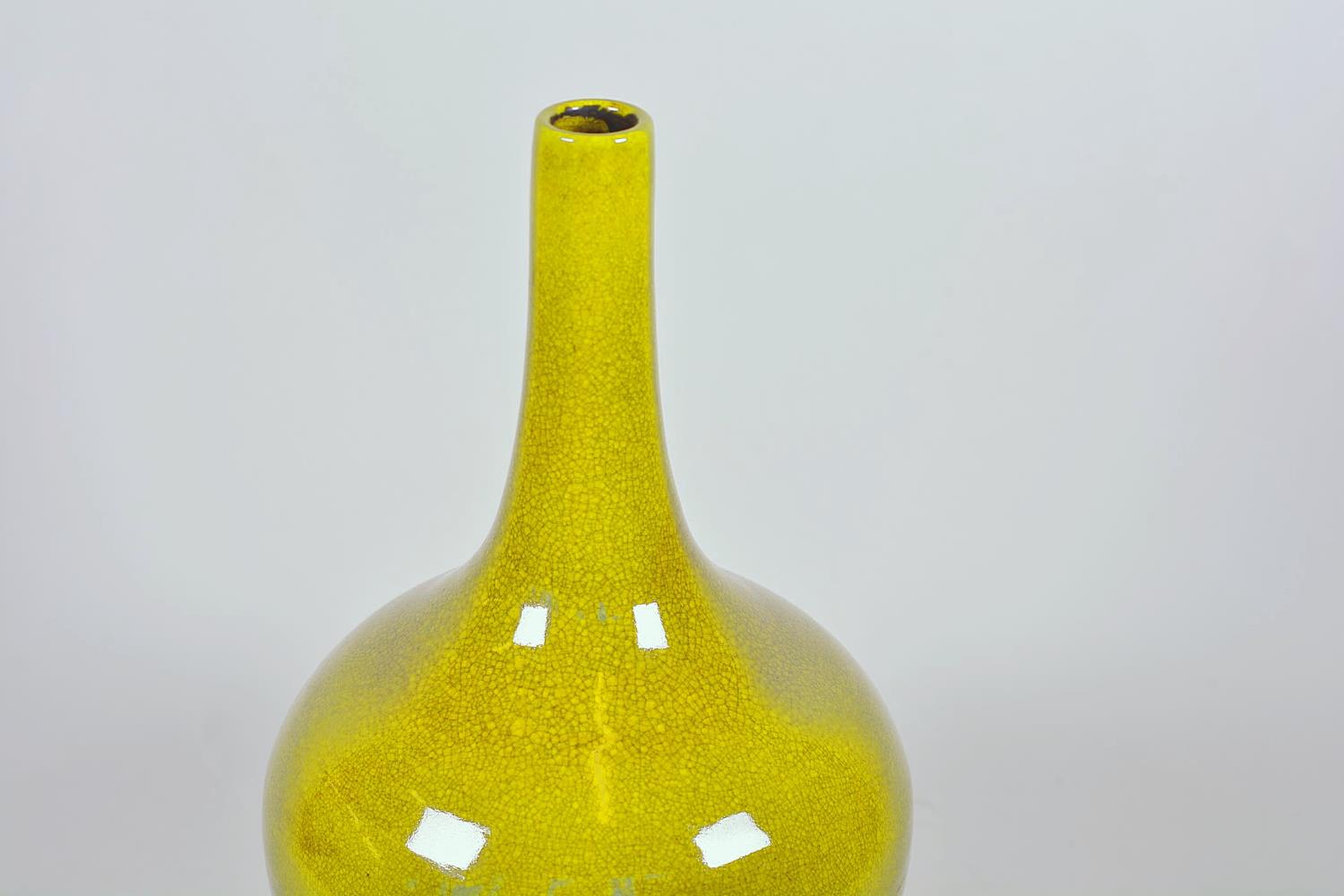 A Chinese crackle glazed pottery bottle vase, 6 character mark to base, 14½" high - Image 5 of 7