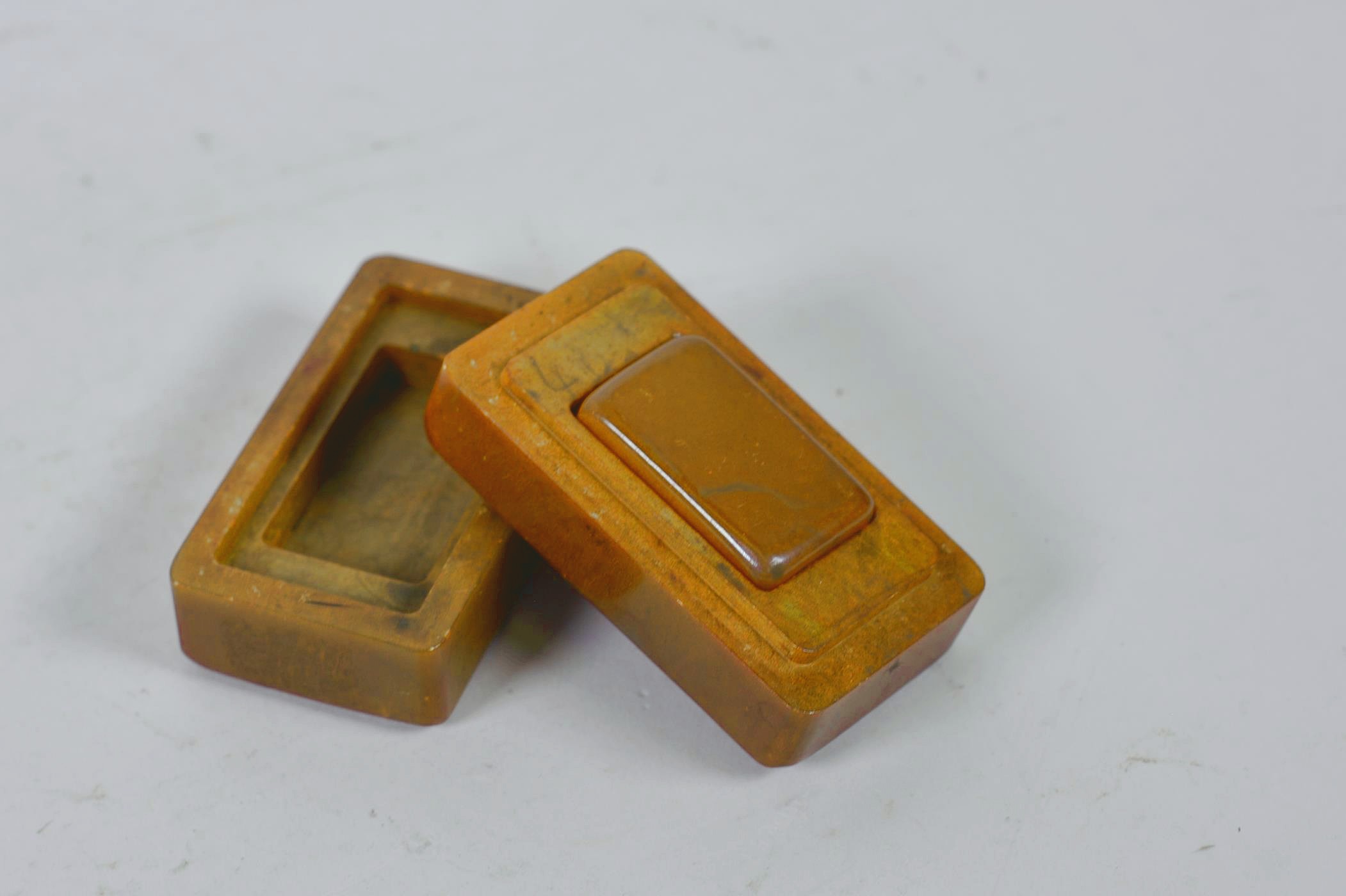 A Chinese amber soapstone box and seal with carved character inscription to lid and base, 3" x 1½" - Image 5 of 5