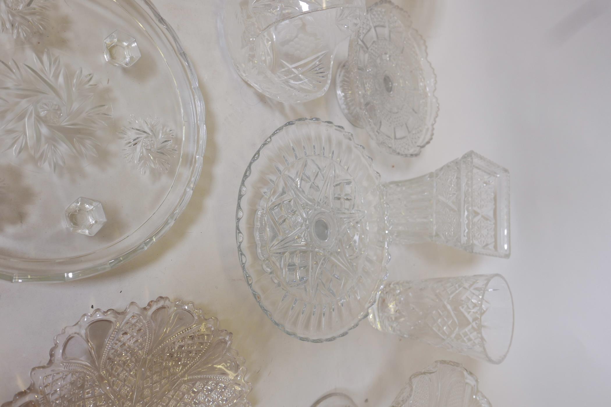 A quantity of good quality cut and pressed glassware including a small Bohemian crystal basket, a - Image 4 of 6