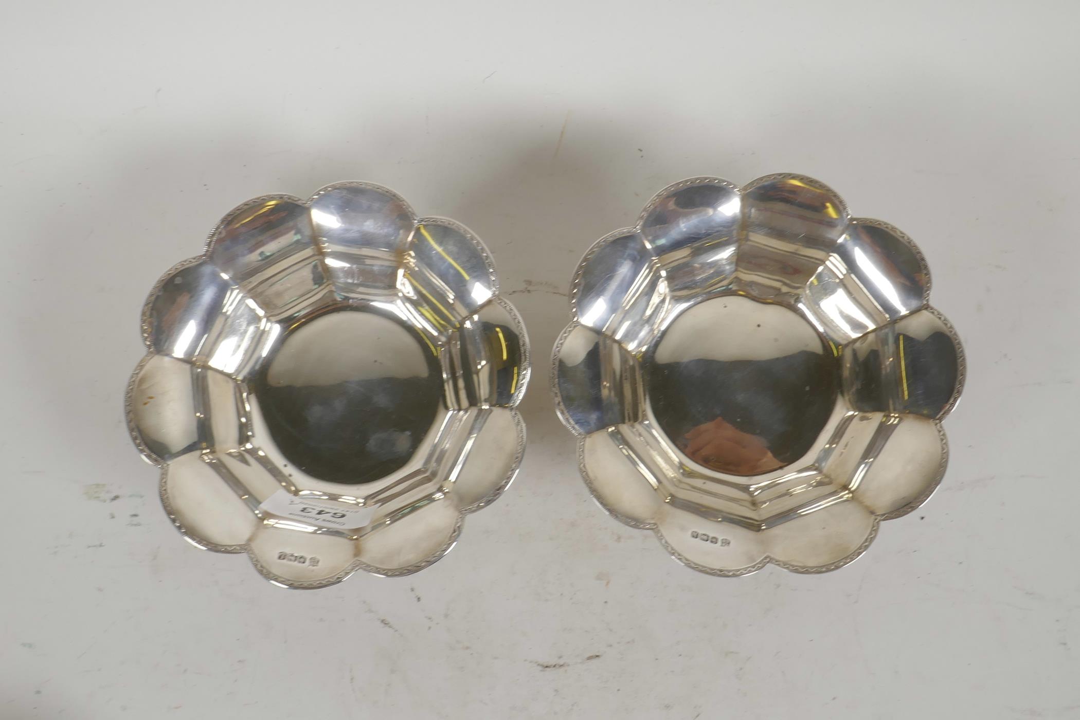 A pair of silver bowls to match previous lot, (396g), 5½" diameter - Image 2 of 4