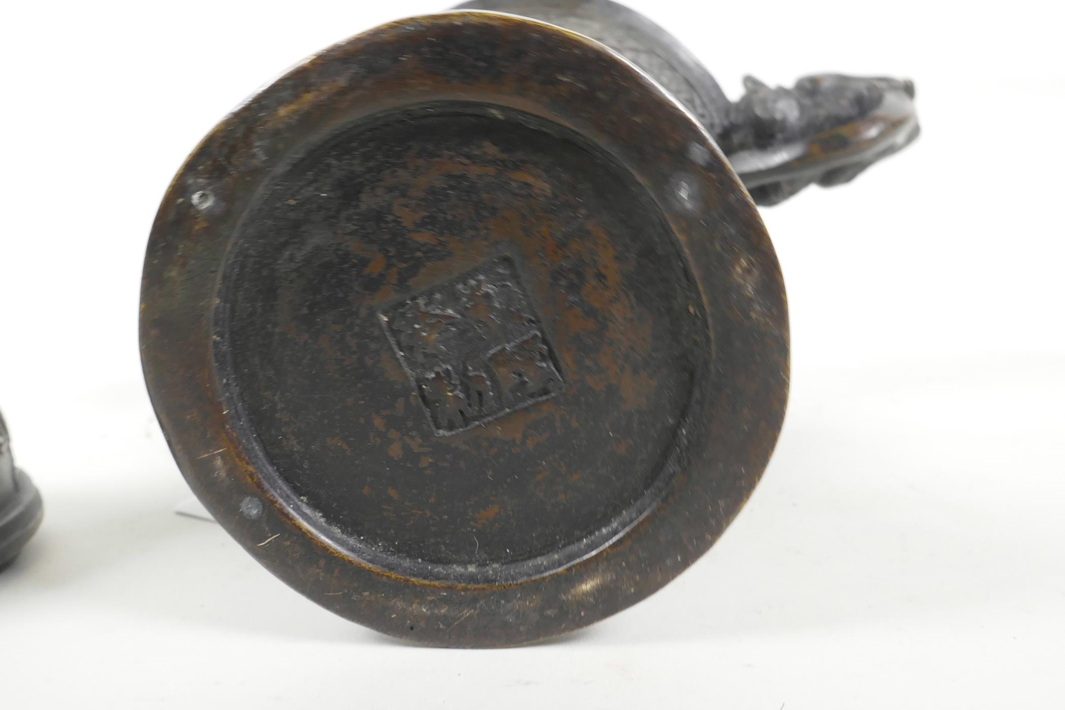 A Chinese bronze censer and cover with two dragon head handles and phoenix decoration to the - Image 5 of 5