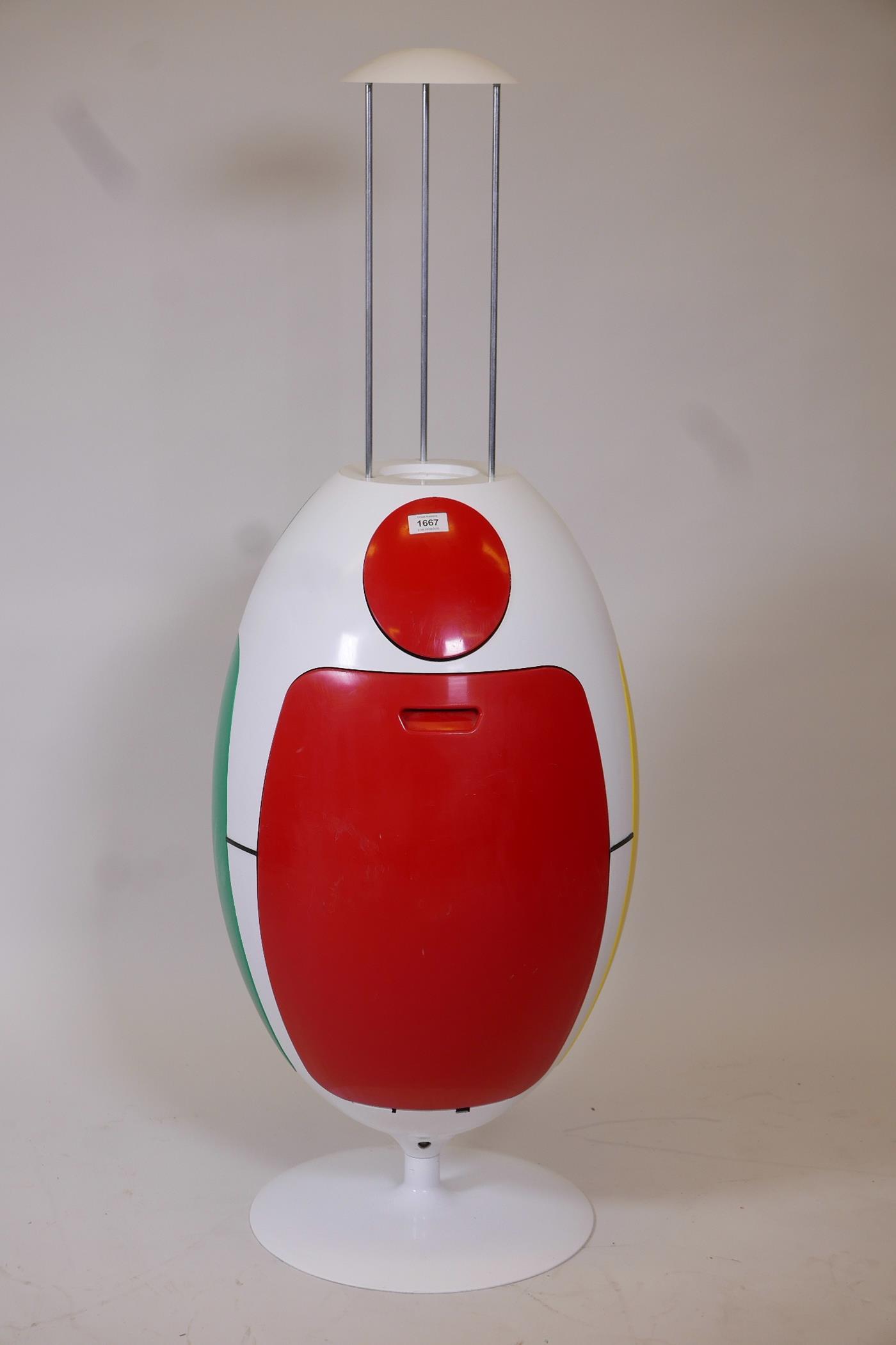 An Italian Habitare Art Design 'Ovetto' recycling bin designed by Gianluca Soli, 33" high - Image 3 of 4