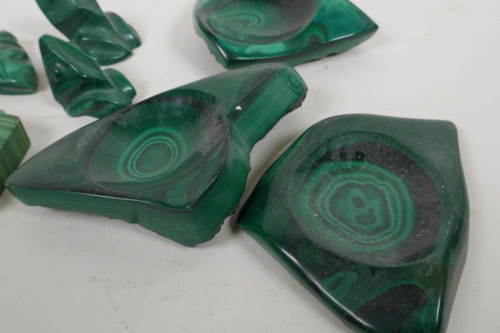 A quantity of carved malachite including three frogs etc, largest 4½" long - Image 4 of 5