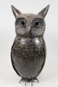A welded metal garden figurine of an owl, 15" high