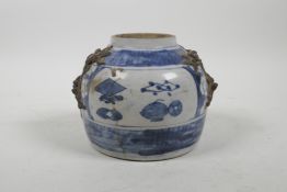 A Chinese blue and white porcelain jar with applied raised dragon head decoration, 4½" high