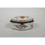 A Cantonese enamelled porcelain armorial trinket box, 3½" x 3"