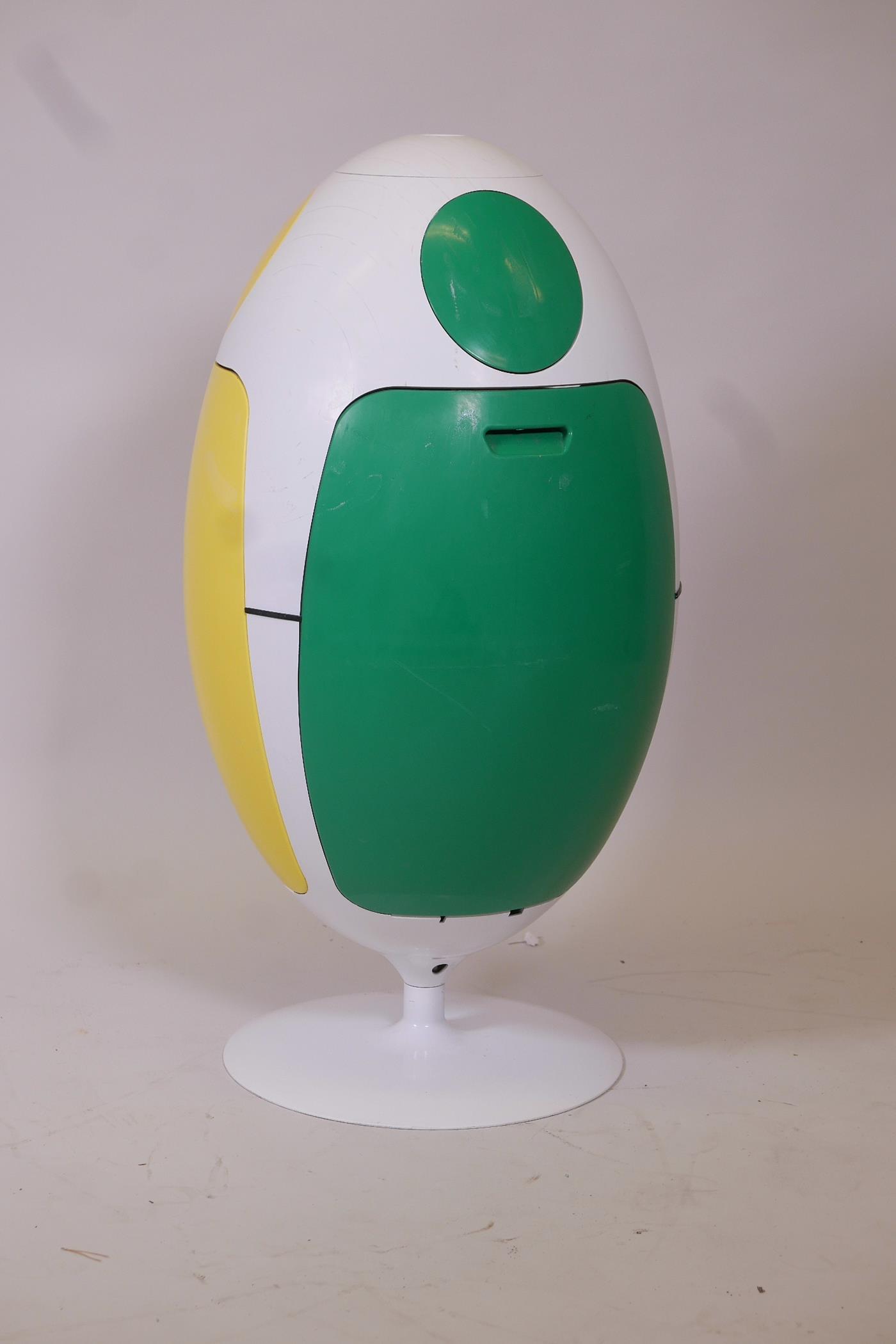 An Italian Habitare Art Design 'Ovetto' recycling bin designed by Gianluca Soli, 33" high - Image 2 of 4