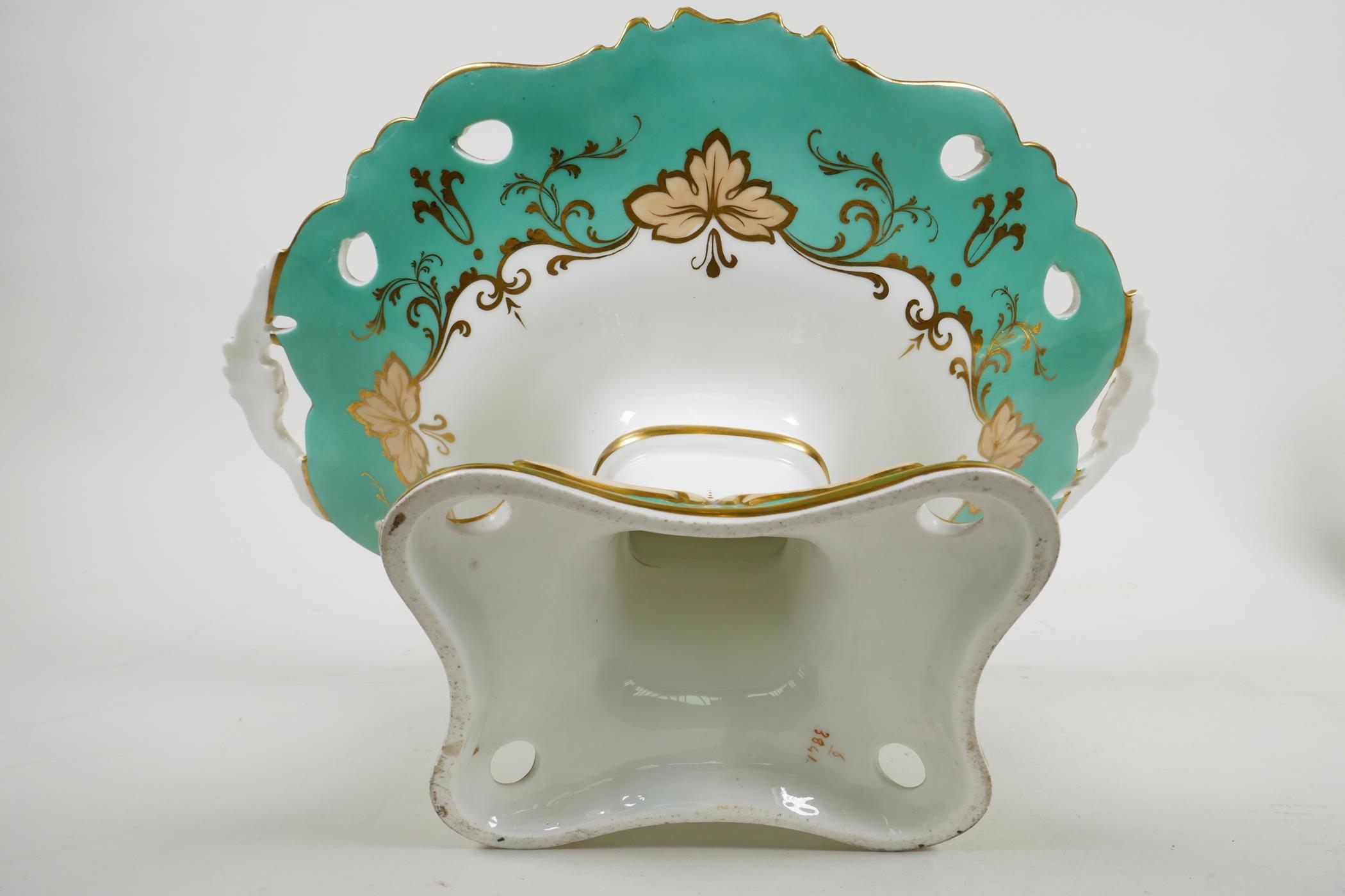 A rare 1840s Ridgway part dessert service with pedestal comport and four matching square dessert - Image 6 of 9