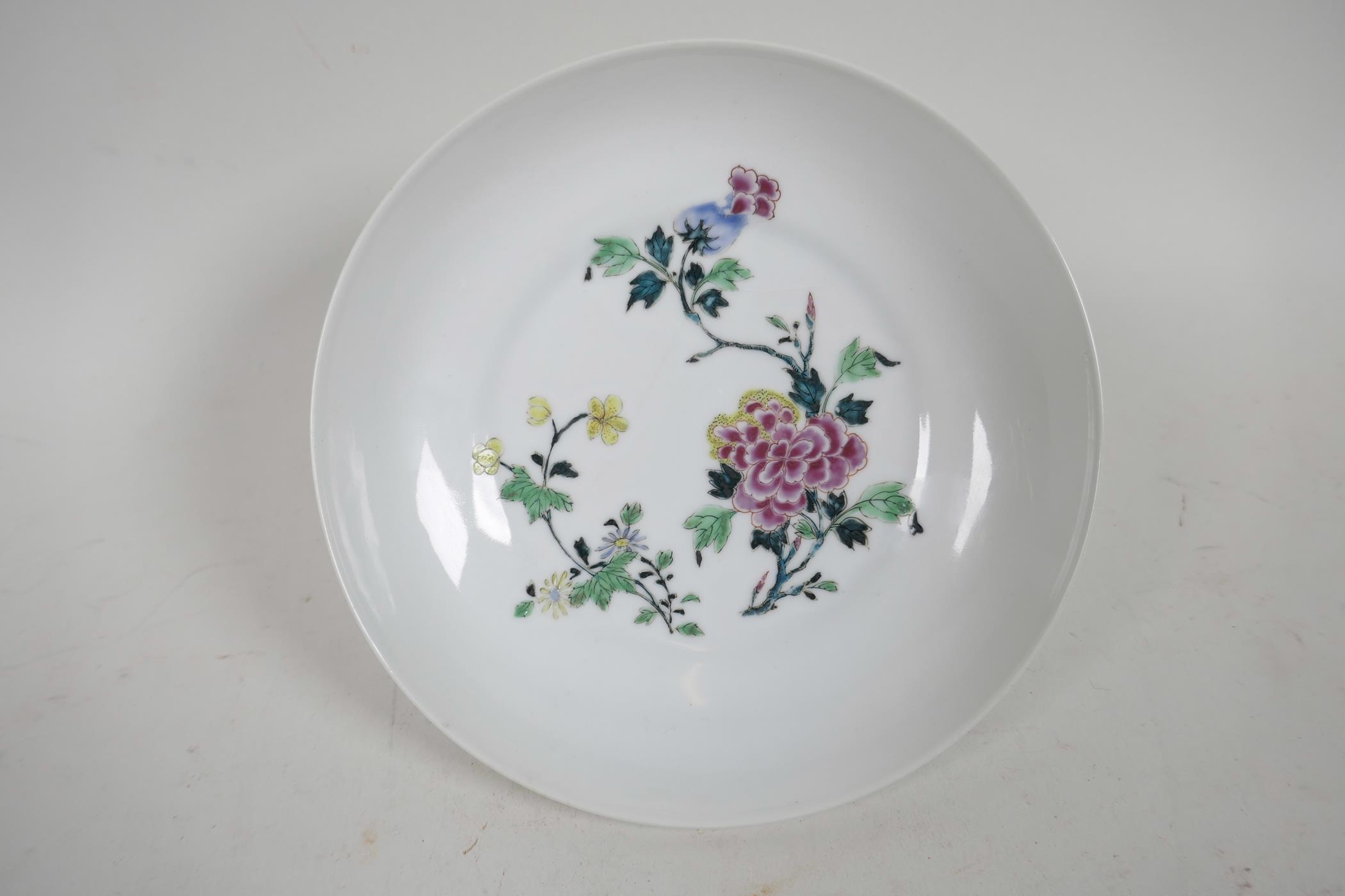 A fine quality Chinese Yongzheng famille rose 'Peony' eggshell porcelain dish, with delicate decorat - Image 6 of 6