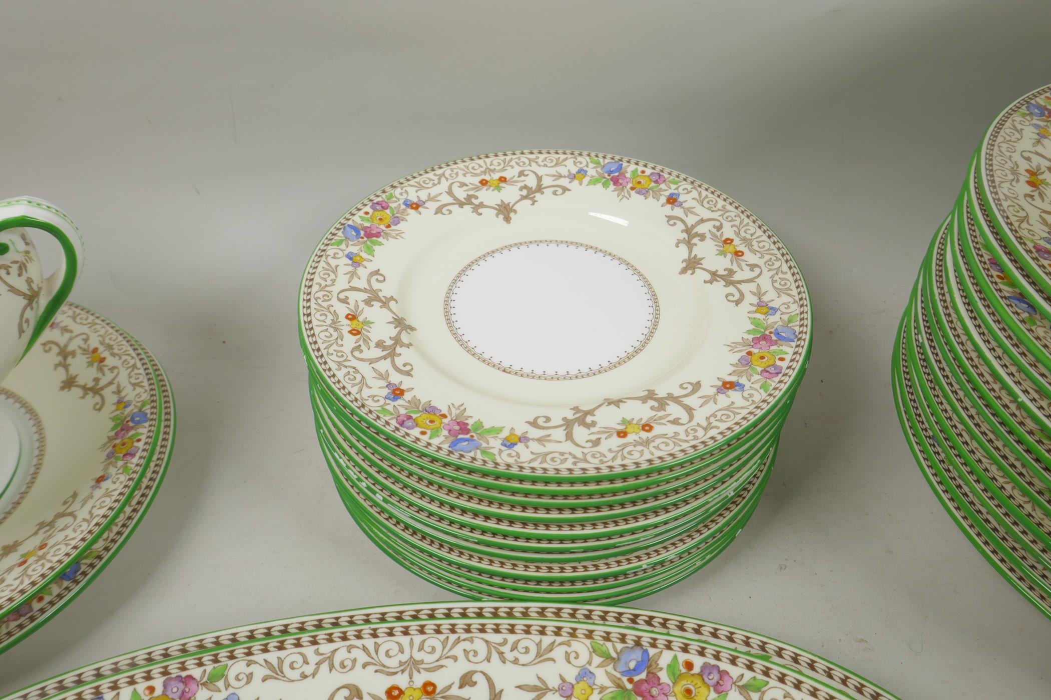 A Minton 'Shaftesbury' pattern part dinner service, largest plate 10" diameter - Image 3 of 5