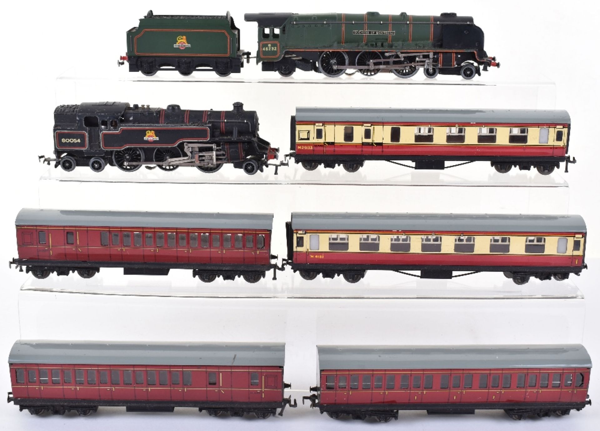 Hornby Dublo locomotives and coache - Image 2 of 2