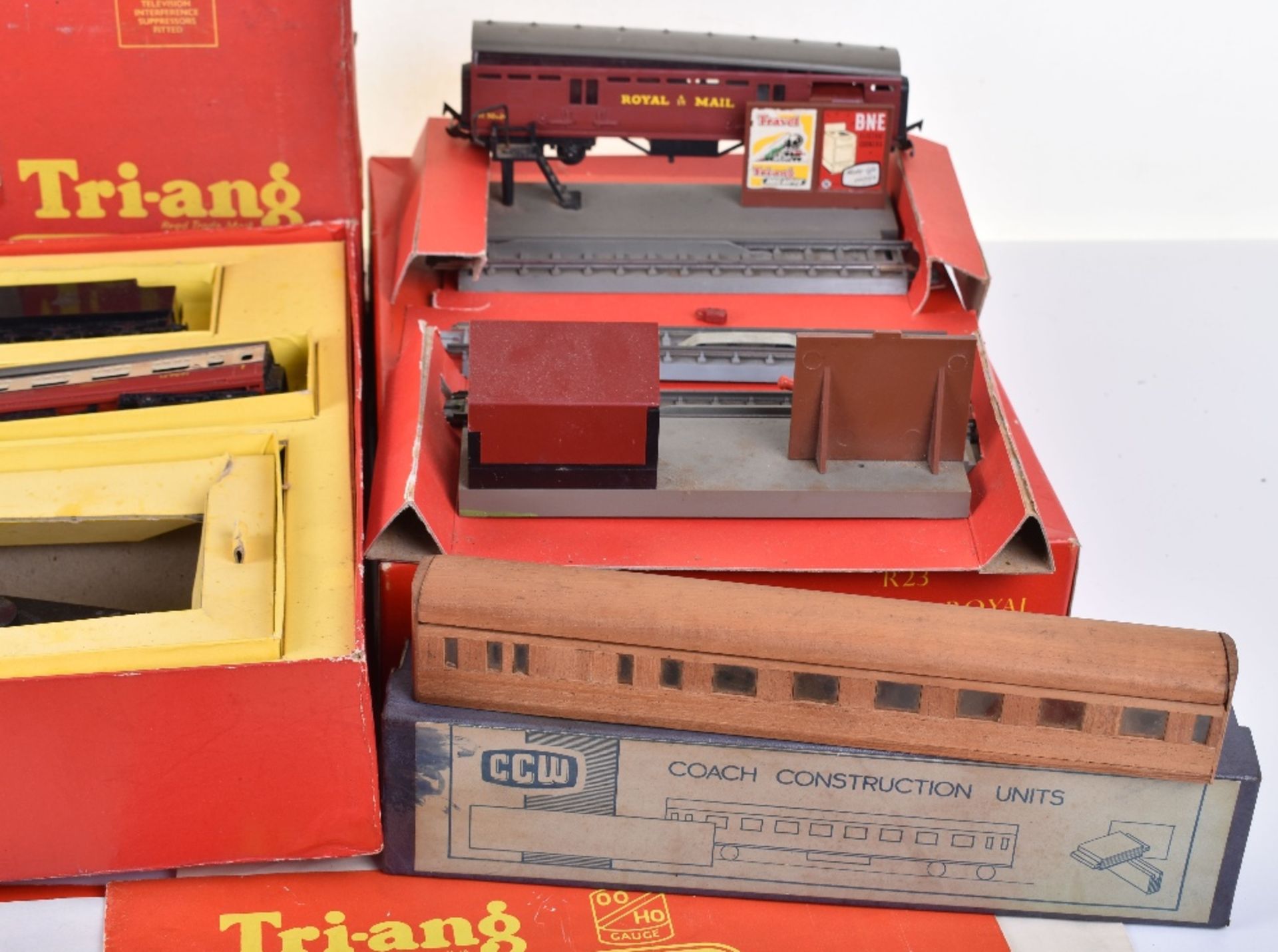 Quantity of Triang 00 Gauge Railways - Image 4 of 5