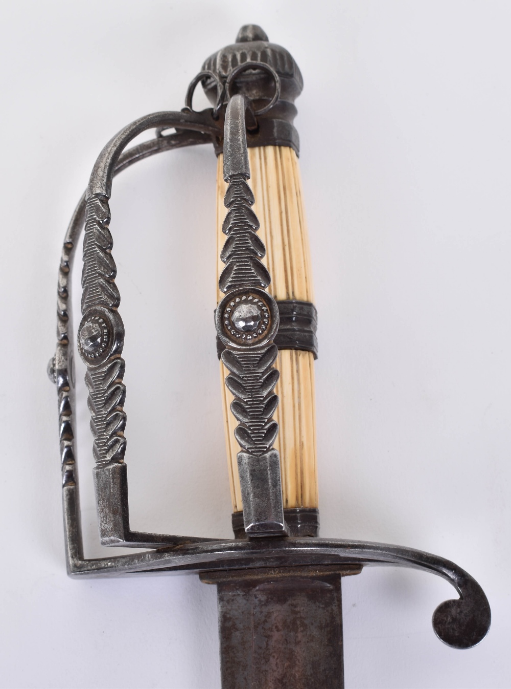 ^ Rare and unusual Georgian Dragoon officer’s sword c.1785-1797 - Image 2 of 15