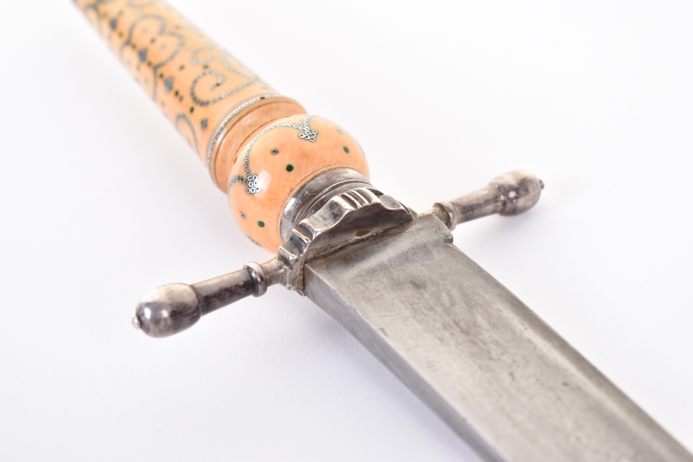 ^ Good scarce English silver mounted plug bayonet, late 17th century - Image 11 of 11
