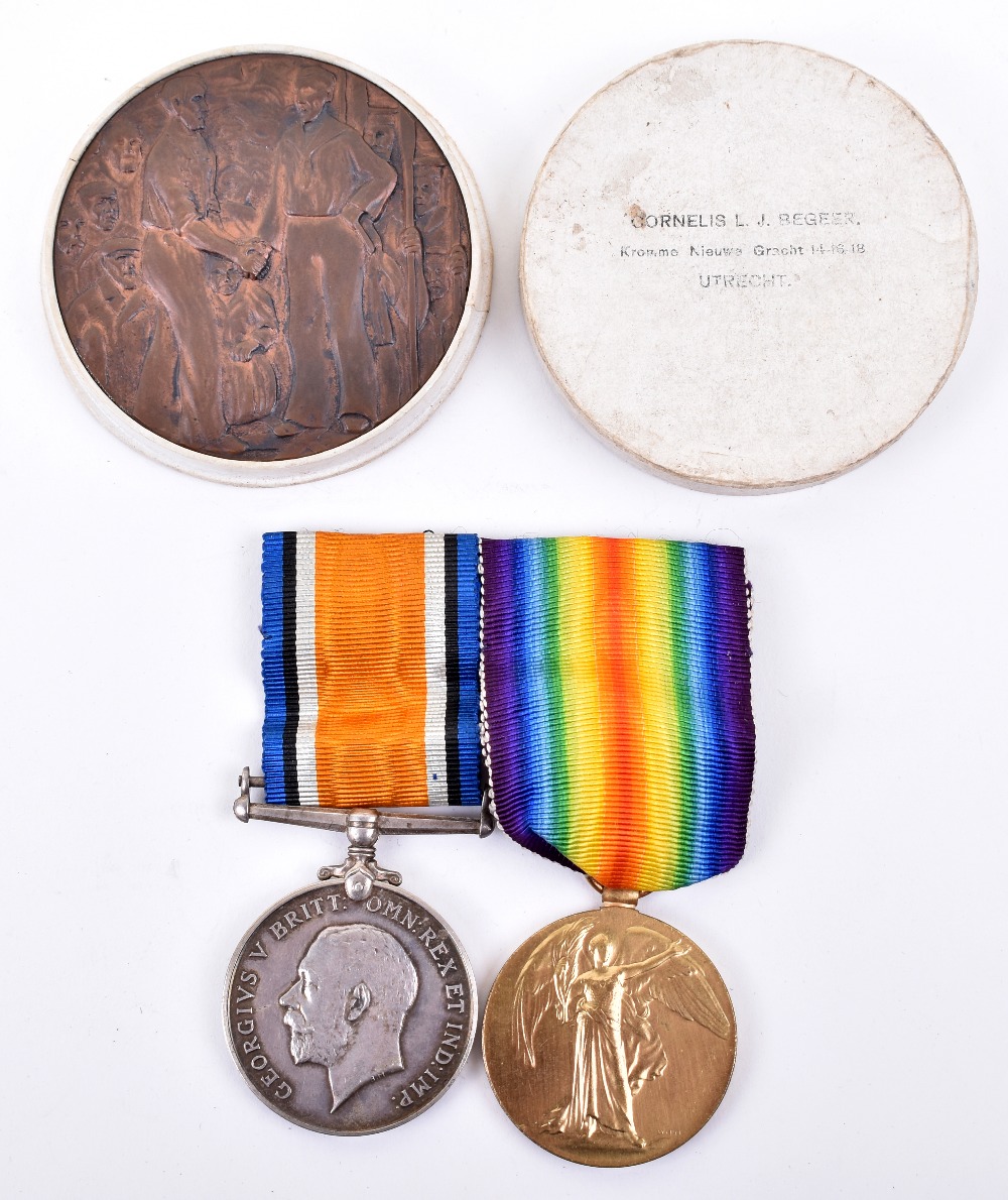 Unusual Great War Royal Naval Volunteer Reserve Medal Pair with League of Neutral Countries Medal