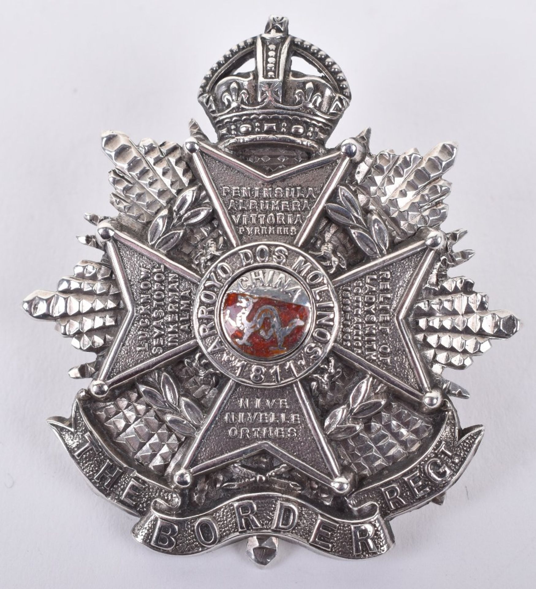 WW2 British Border Regiment Officers Cap Badge