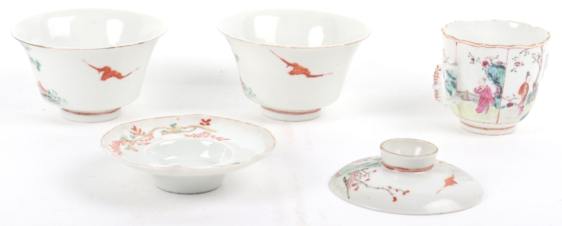 A pair of late 19th century Chinese famille rose porcelain bowls - Image 3 of 12