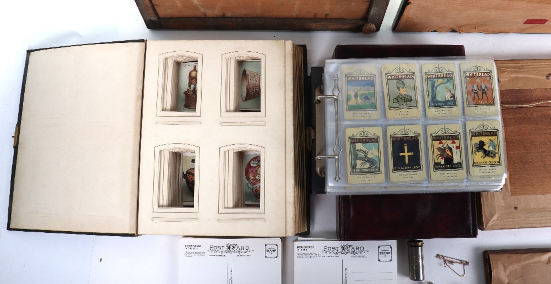 A box of miscellaneous items - Image 13 of 24