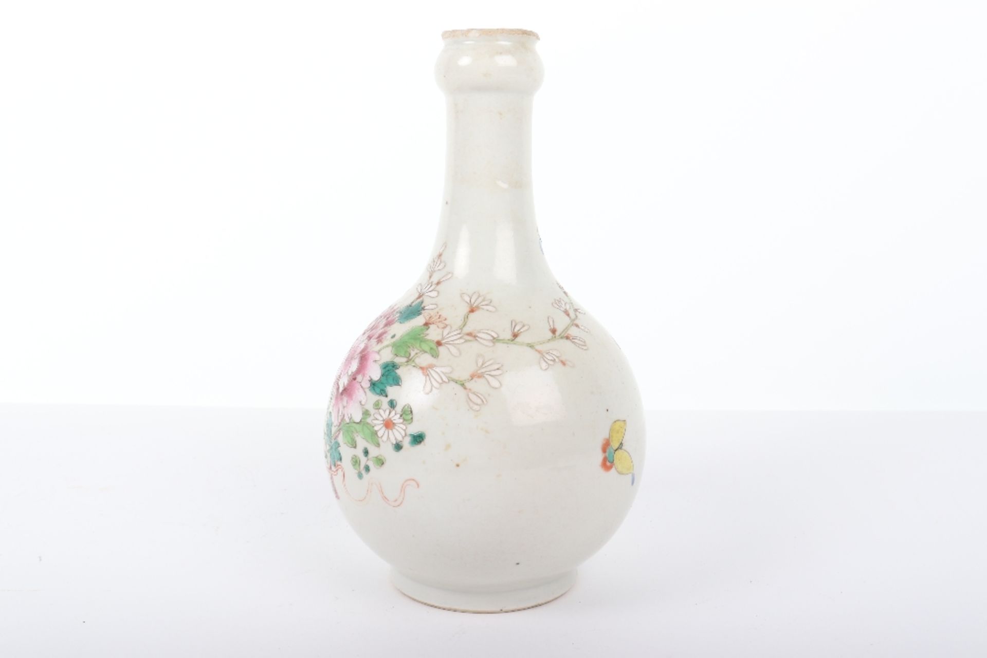 A Chinese Wucai vase decorated with qilin, possibly 17th century - Image 17 of 29