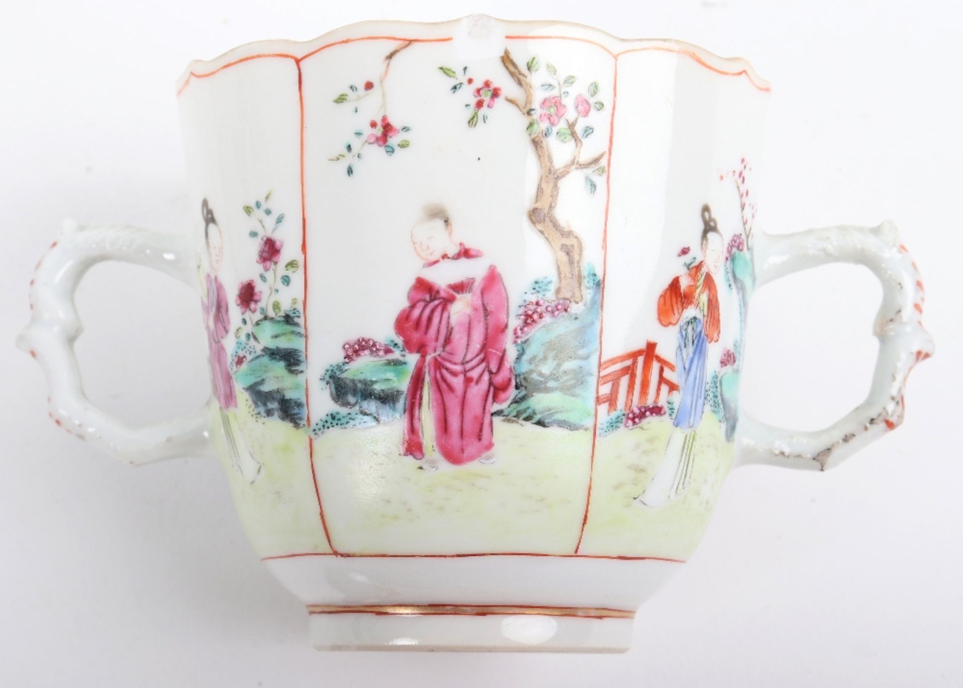 A pair of late 19th century Chinese famille rose porcelain bowls - Image 12 of 12