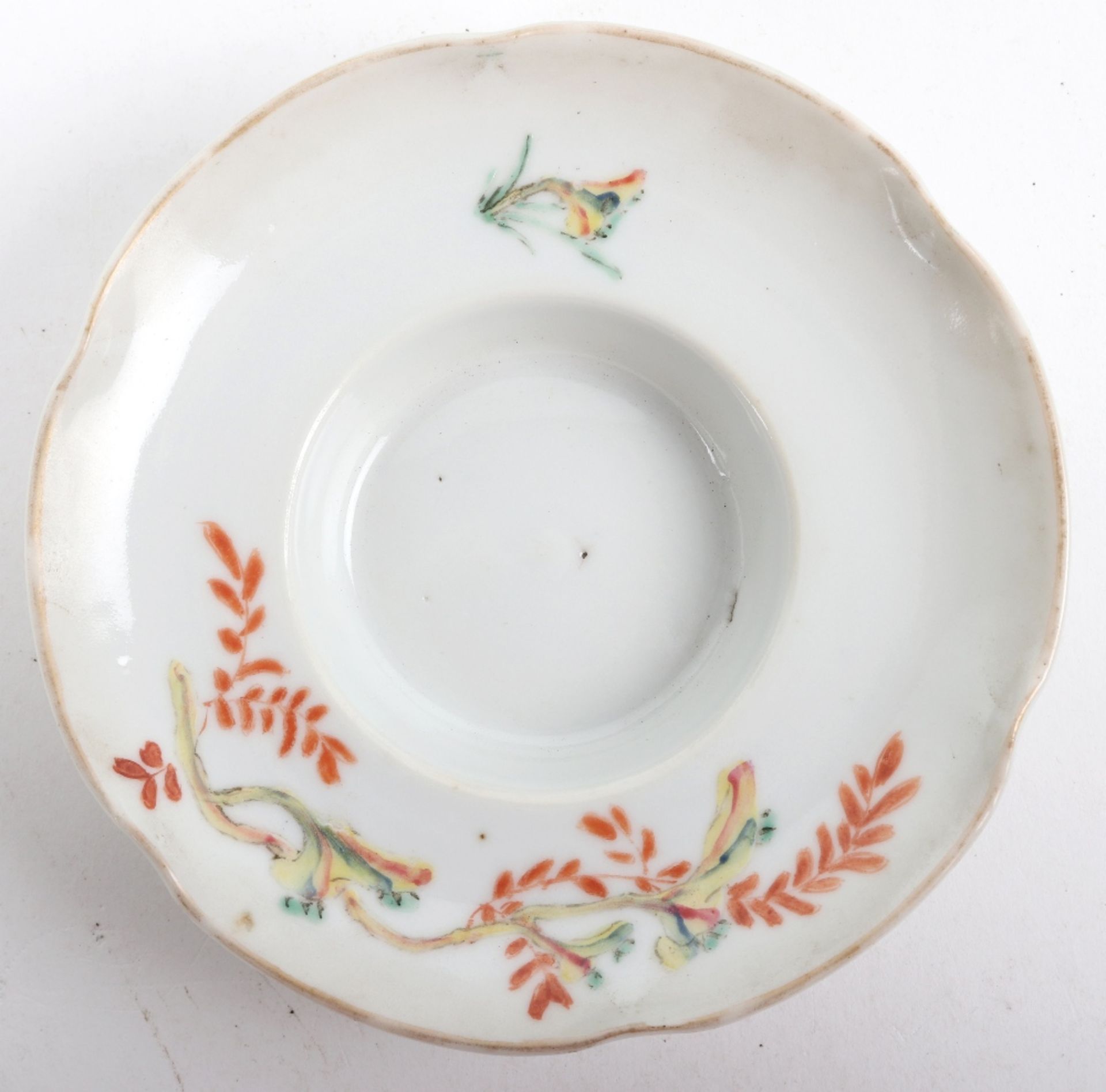 A pair of late 19th century Chinese famille rose porcelain bowls - Image 10 of 12