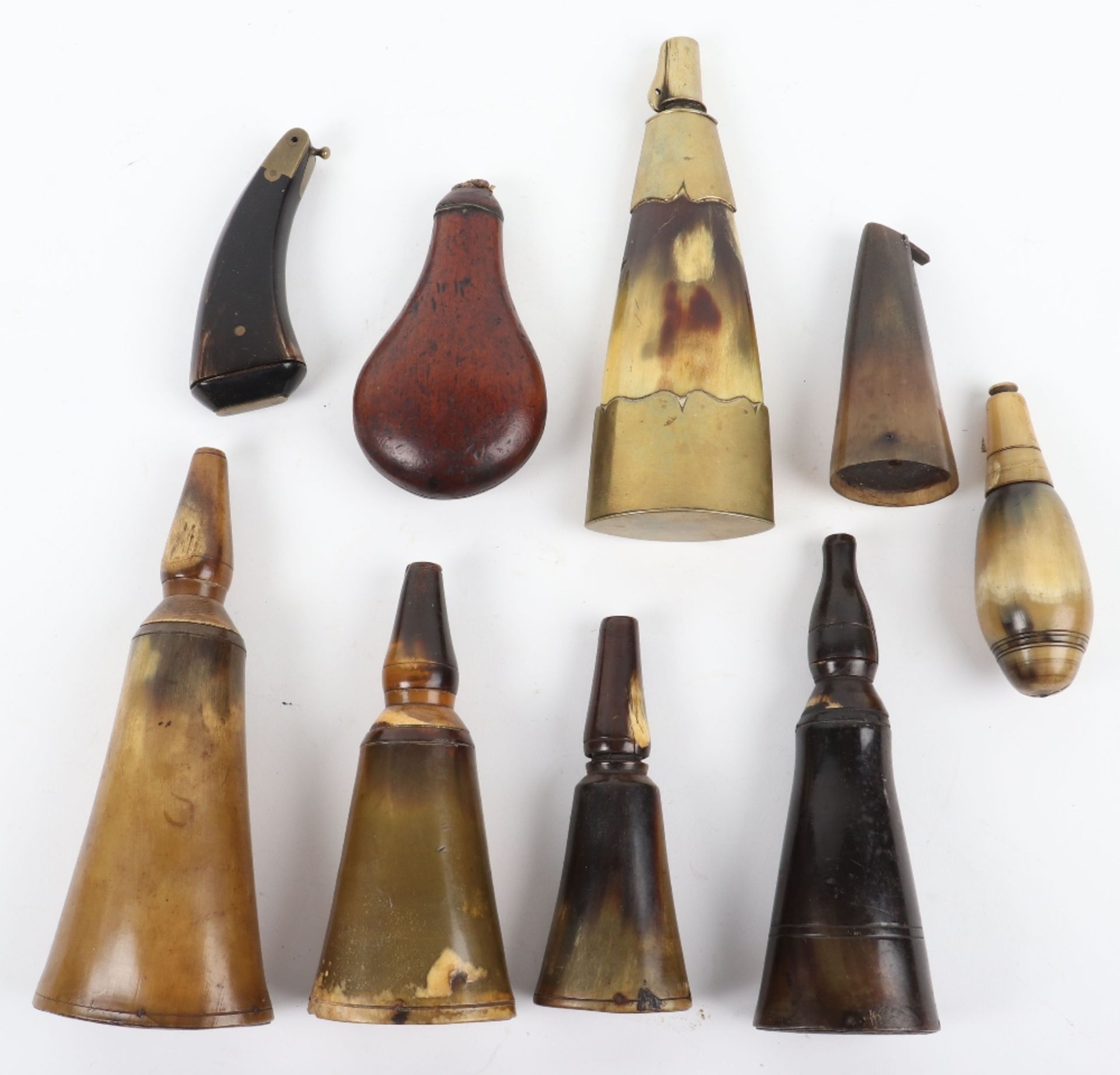 8x Assorted 19th Century Horn Powder Flasks - Image 2 of 2