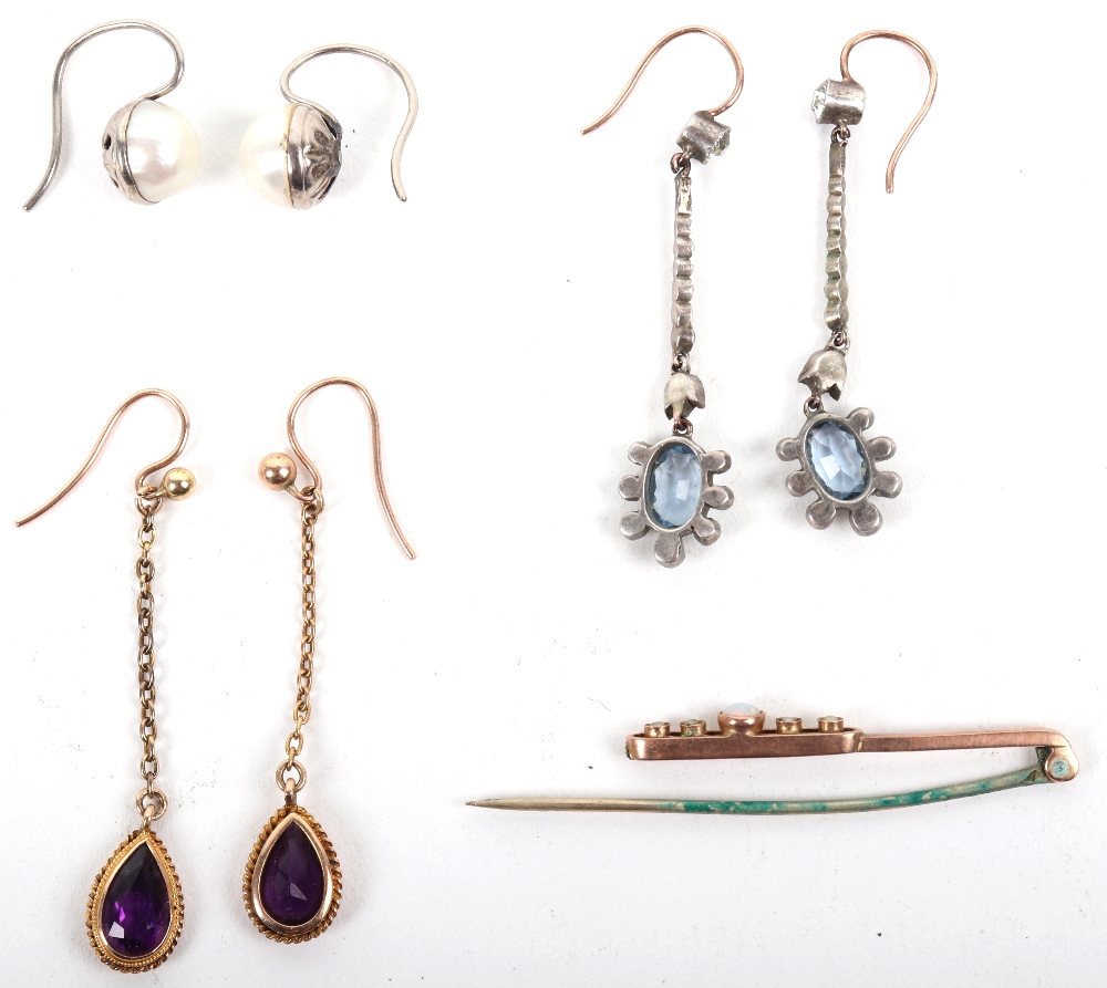 A pair of gold (unmarked) and amethyst drop earrings - Image 6 of 6