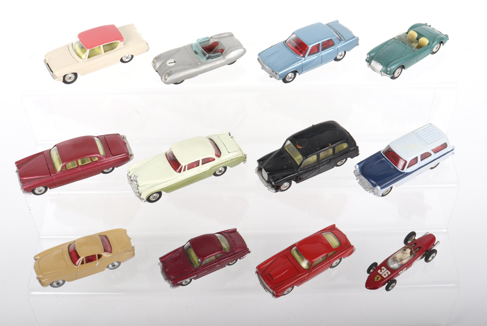 Twelve Original Vintage Unboxed Corgi Toys Cars - Image 2 of 4