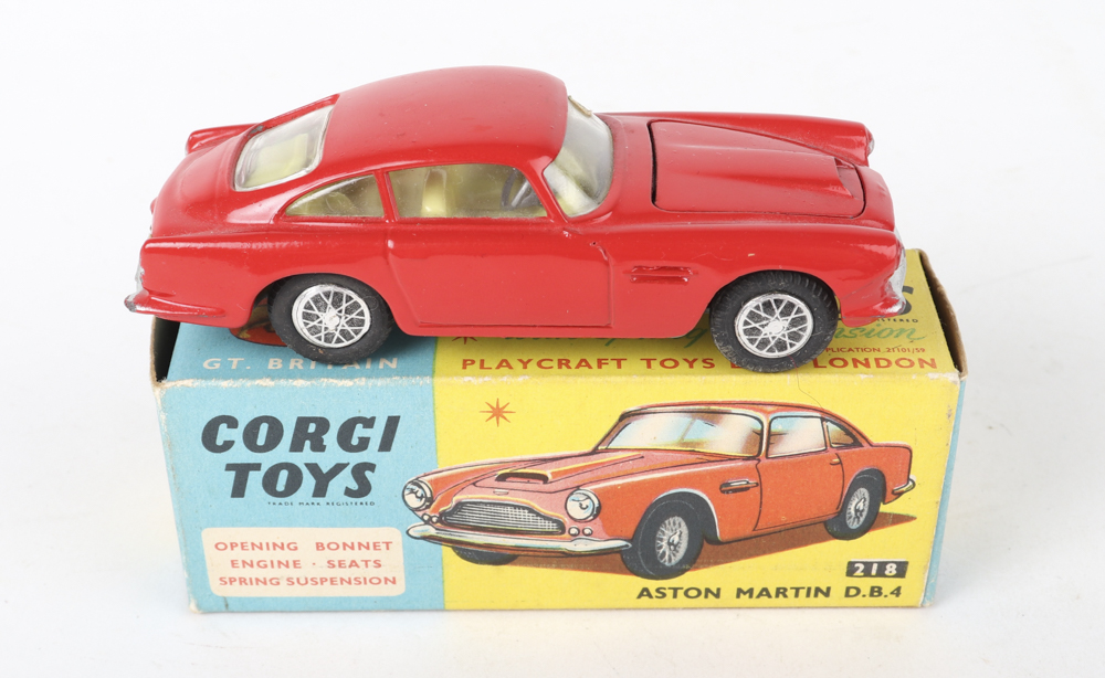 Corgi Toys 218 Aston Martin D.B.4 - Image 3 of 4