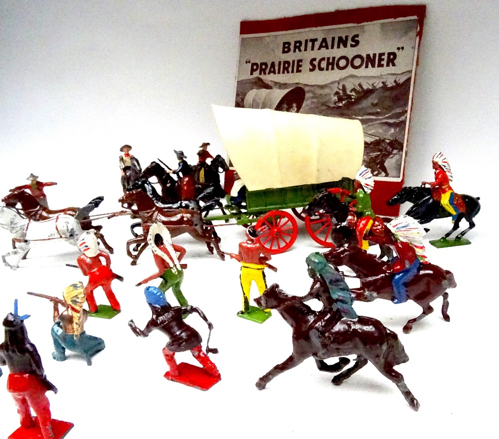 Britains set 2042, Prairie Schooner with Cowboy and Indians - Image 5 of 6