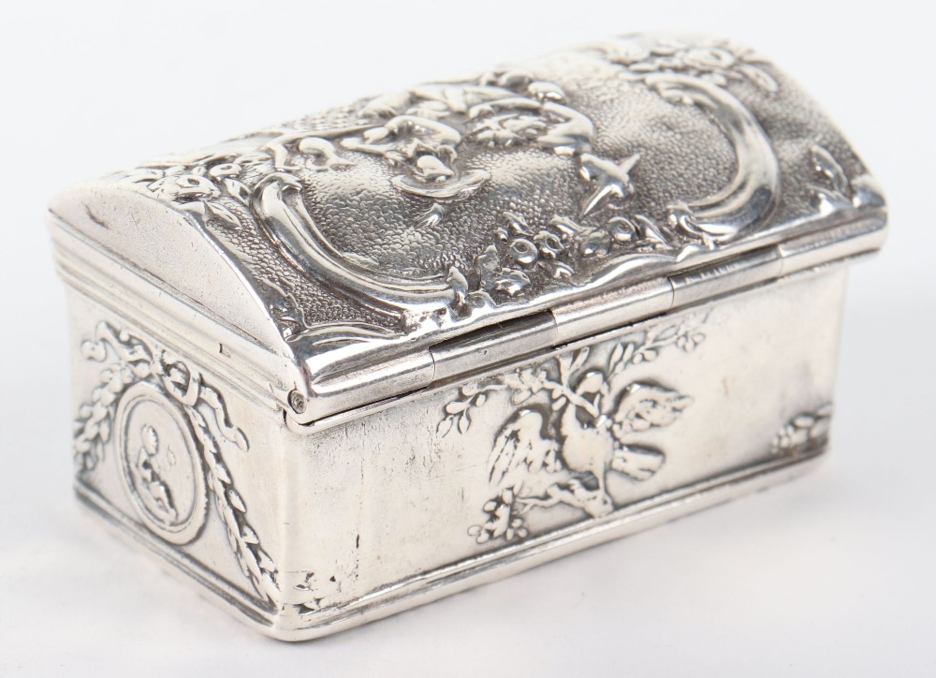 An 18th century Dutch silver box, Amsterdam, - Image 3 of 6