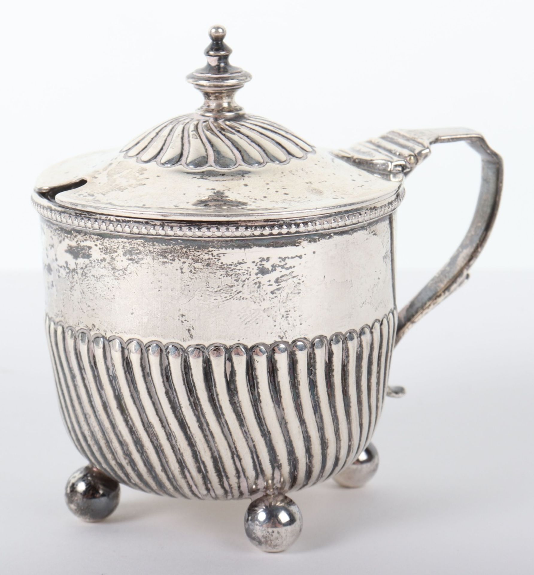 A Victorian silver mustard pot, Henry Wilkinson & Co, Birmingham 1876 - Image 2 of 6